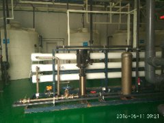平度純水設(shè)備車間