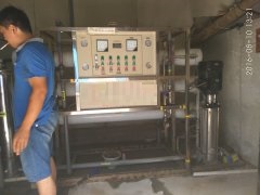 萊蕪客戶6噸單級純凈水設(shè)備